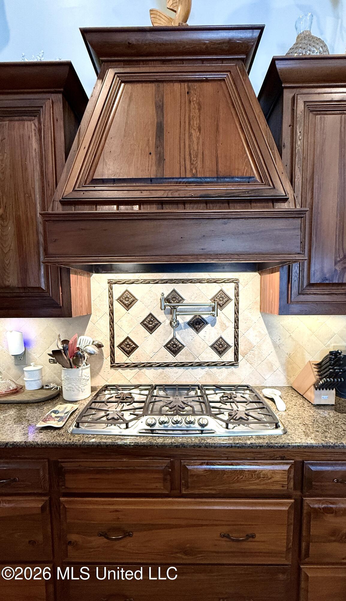 717 Clover Place Biloxi, MS 39532 - Photo 27 of 89 Kitchen