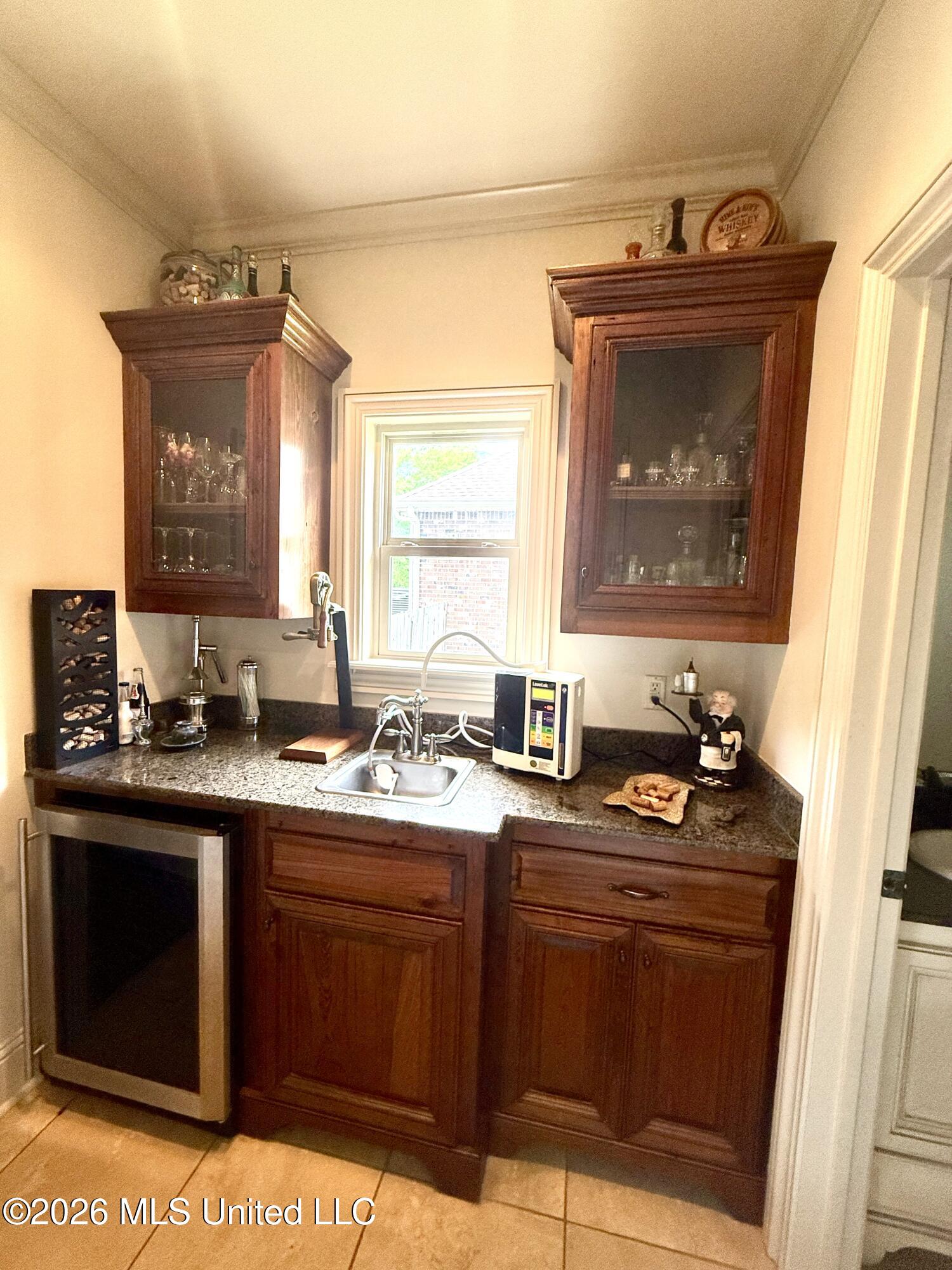 717 Clover Place Biloxi, MS 39532 - Photo 34 of 89 Bar