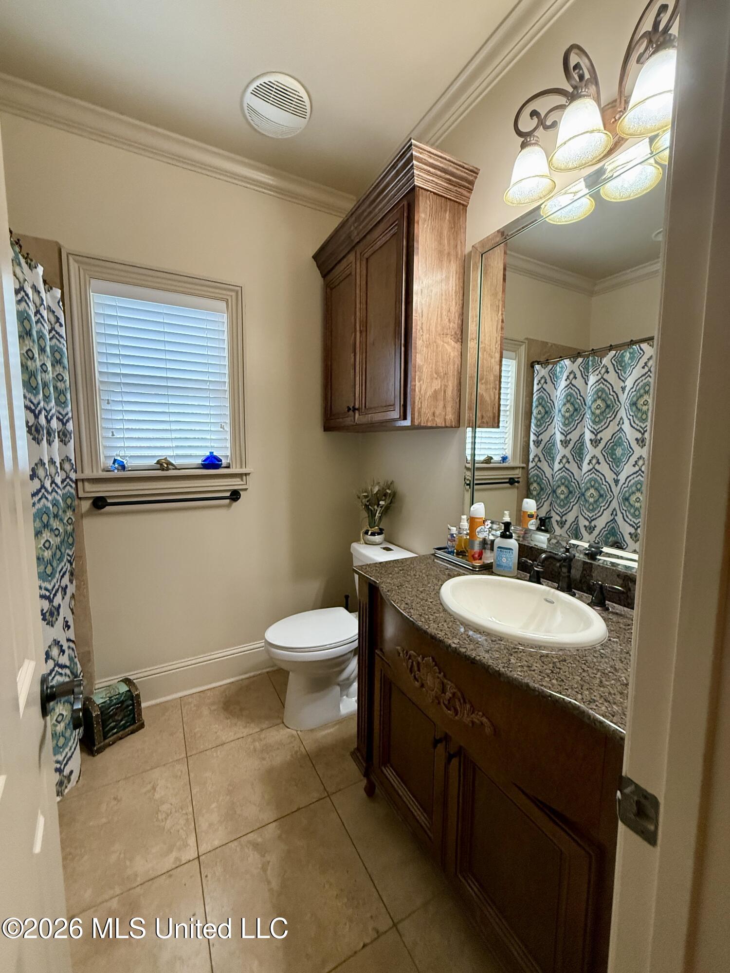 717 Clover Place Biloxi, MS 39532 - Photo 58 of 89 Guest Bath 1