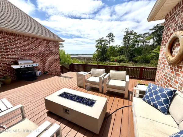$549,999 | 717 Clover Place, Biloxi, MS 39532