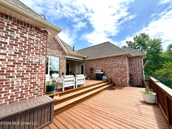 $549,999 | 717 Clover Place, Biloxi, MS 39532
