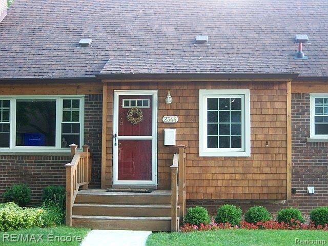 2344 Windemere Road Birmingham, MI 48009 - Photo 19 of 22 Front Closeup