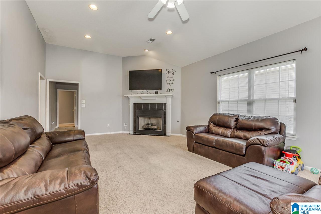 153 Azalea Lane Moundville, AL 35474 - Photo 5 of 30