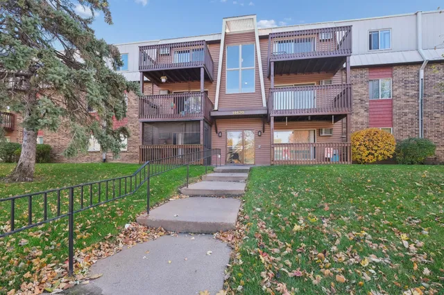 $150,000 | 14620 Garrett Avenue, Unit 104, Apple Valley, MN 55124