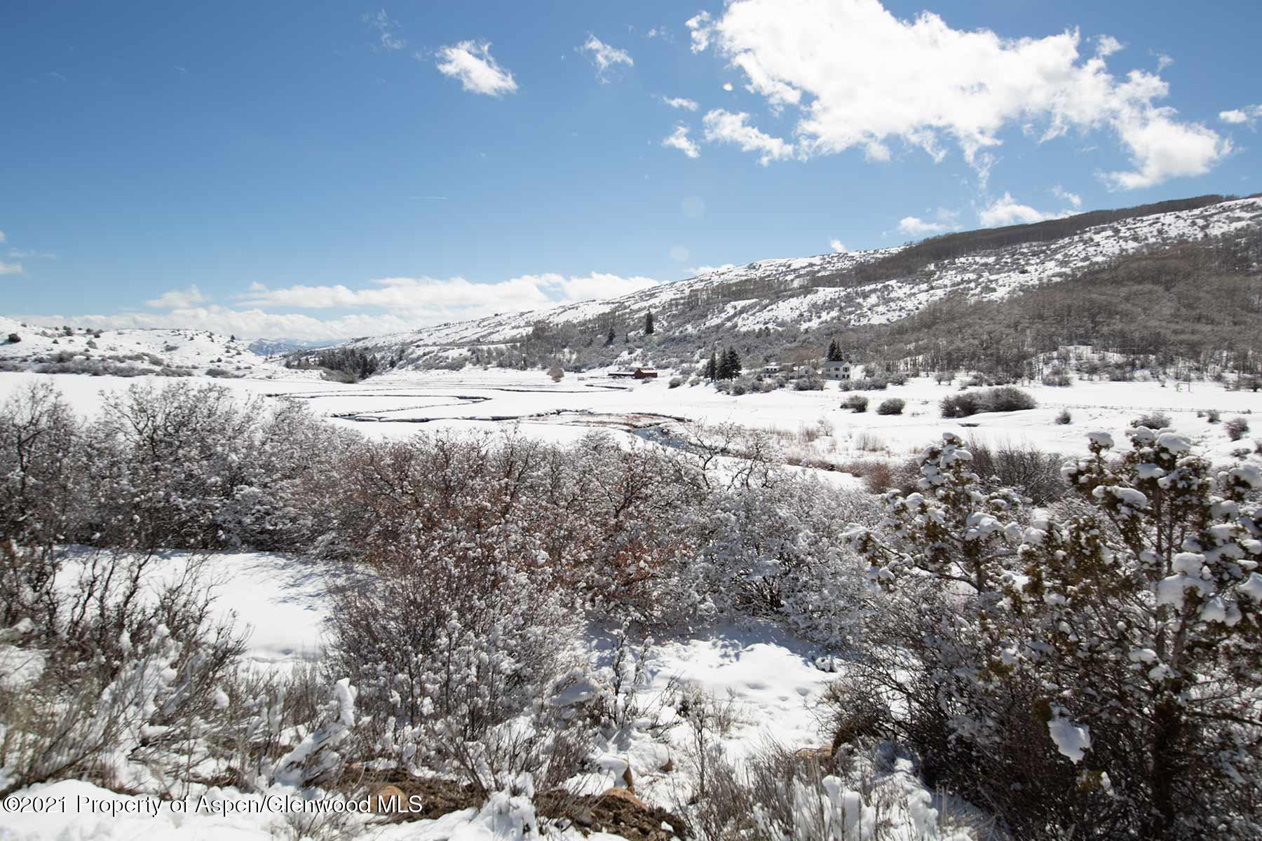 1864 Sweetwater Road Gypsum, CO 81637 - Photo 19 of 25 l-quarter-021