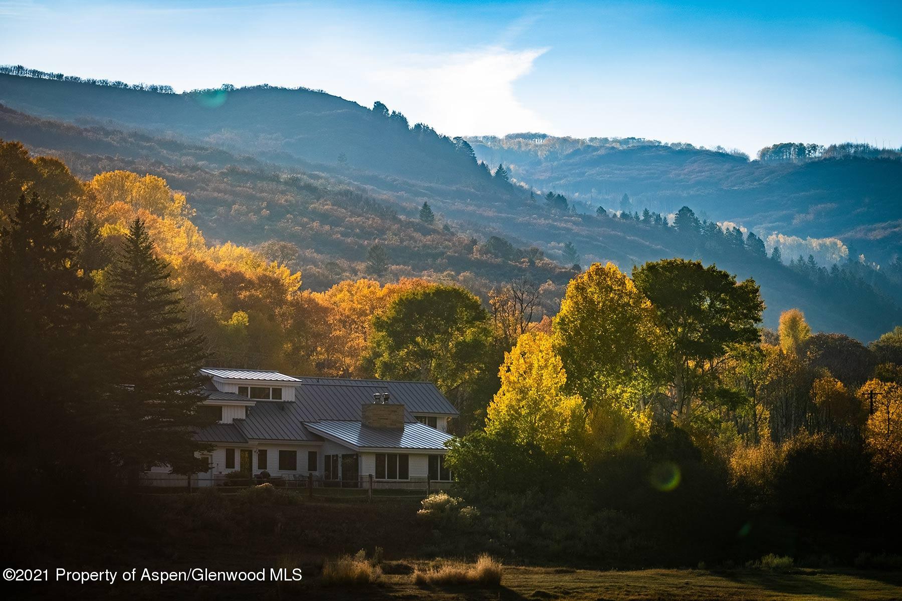 1864 Sweetwater Road Gypsum, CO 81637 - Photo 2 of 25 l-quarter-188