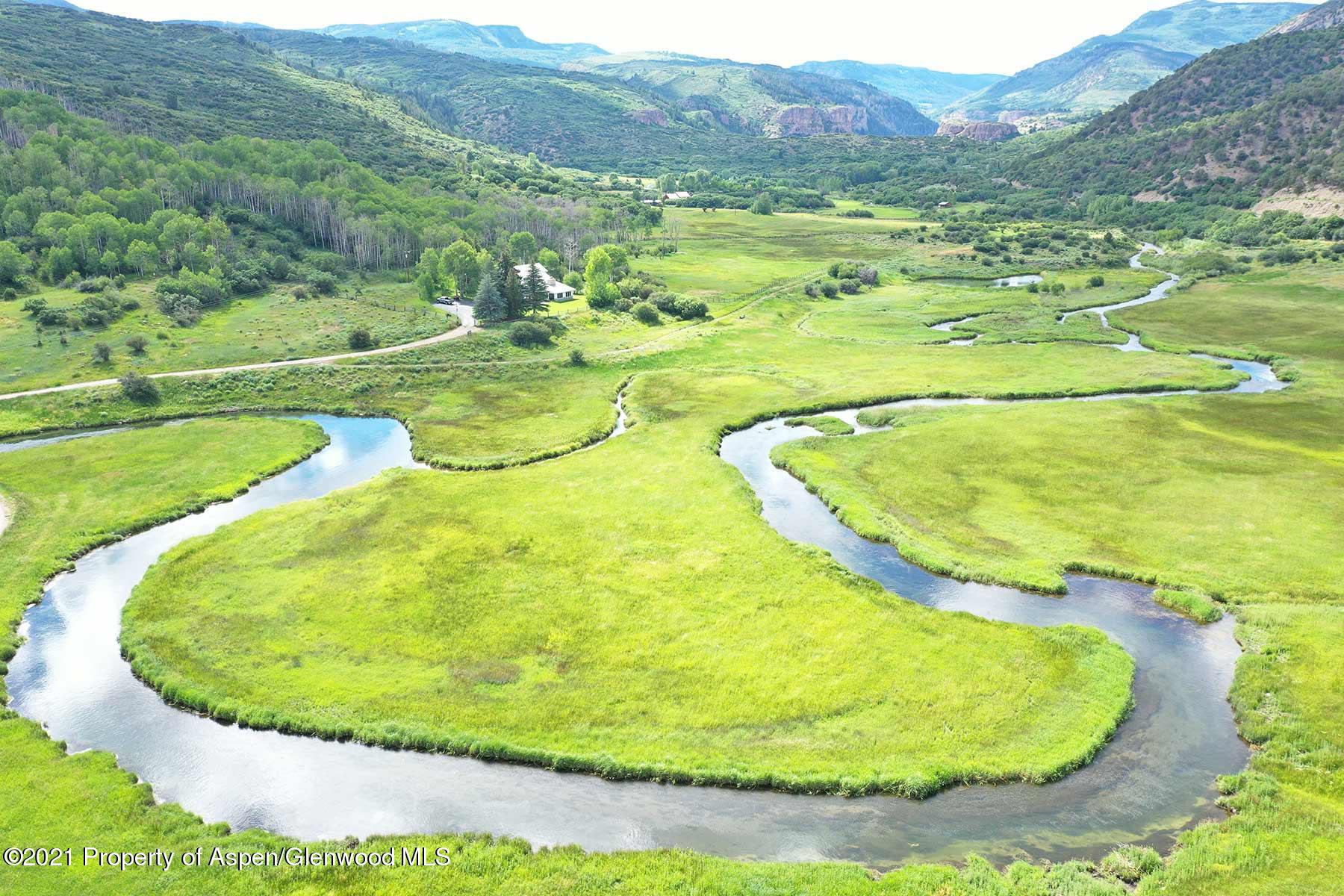 1864 Sweetwater Road Gypsum, CO 81637 - Photo 3 of 25 l-quarter-108
