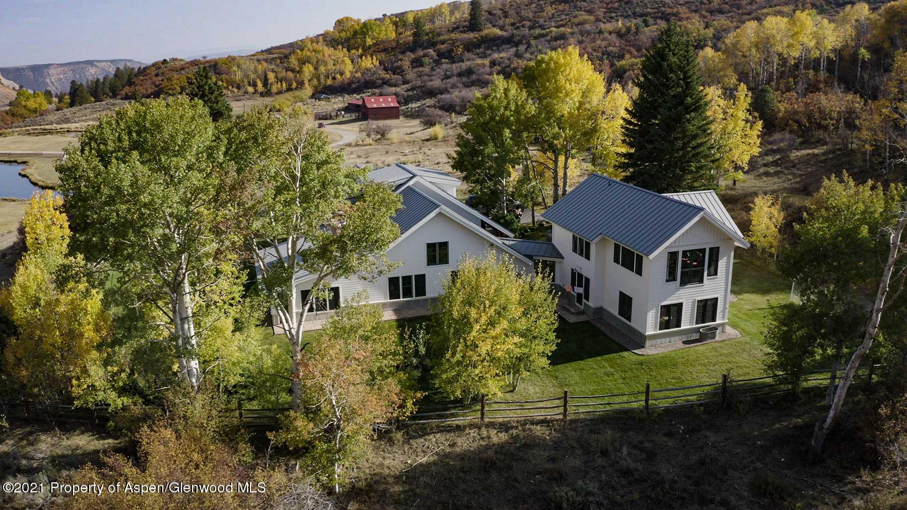 1864 Sweetwater Road Gypsum, CO 81637 - Photo 5 of 25 l-quarter-273