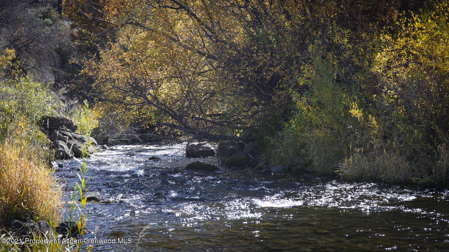 1864 Sweetwater Road Gypsum, CO 81637 - Photo 6 of 25 l-quarter-259