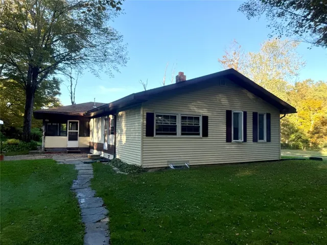 $185,000 | 118 Lazy Brook Circle, Hallstead, PA 18822