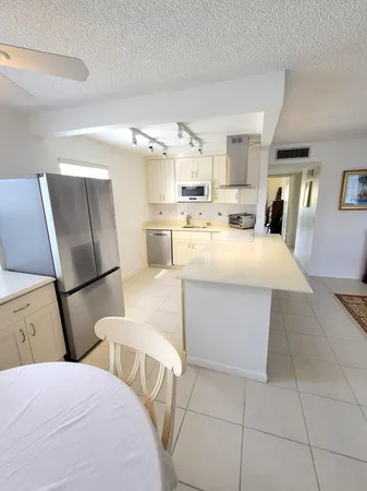 $1,700 | 219 Normandy Lane, Delray Beach, FL 33484