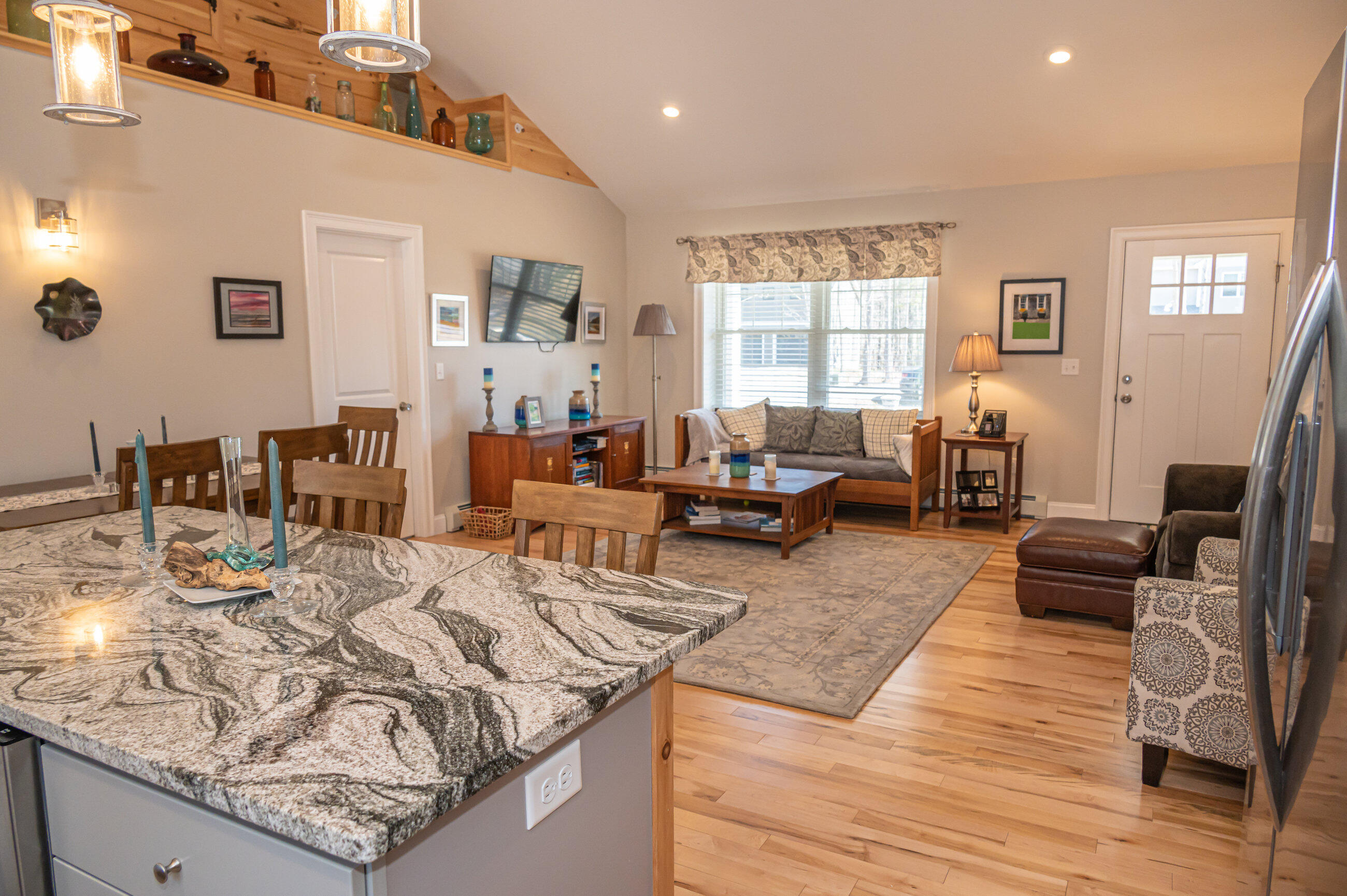 27 Leonards Way Windham, ME 04062 - Photo 20 of 46 Living-1817