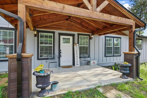 $599,000 | 1604 County Road 4040, Ector, TX 75439