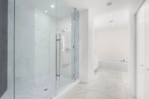 $1,895,000 | 701 North Fort Lauderdale Beach Boulevard, Unit 214, Fort Lauderdale, FL 33304