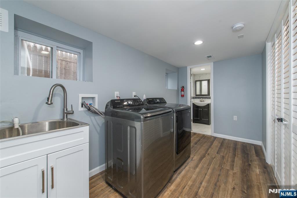 14 Grove Terrace Montclair, NJ 07042 - Photo 35 of 37