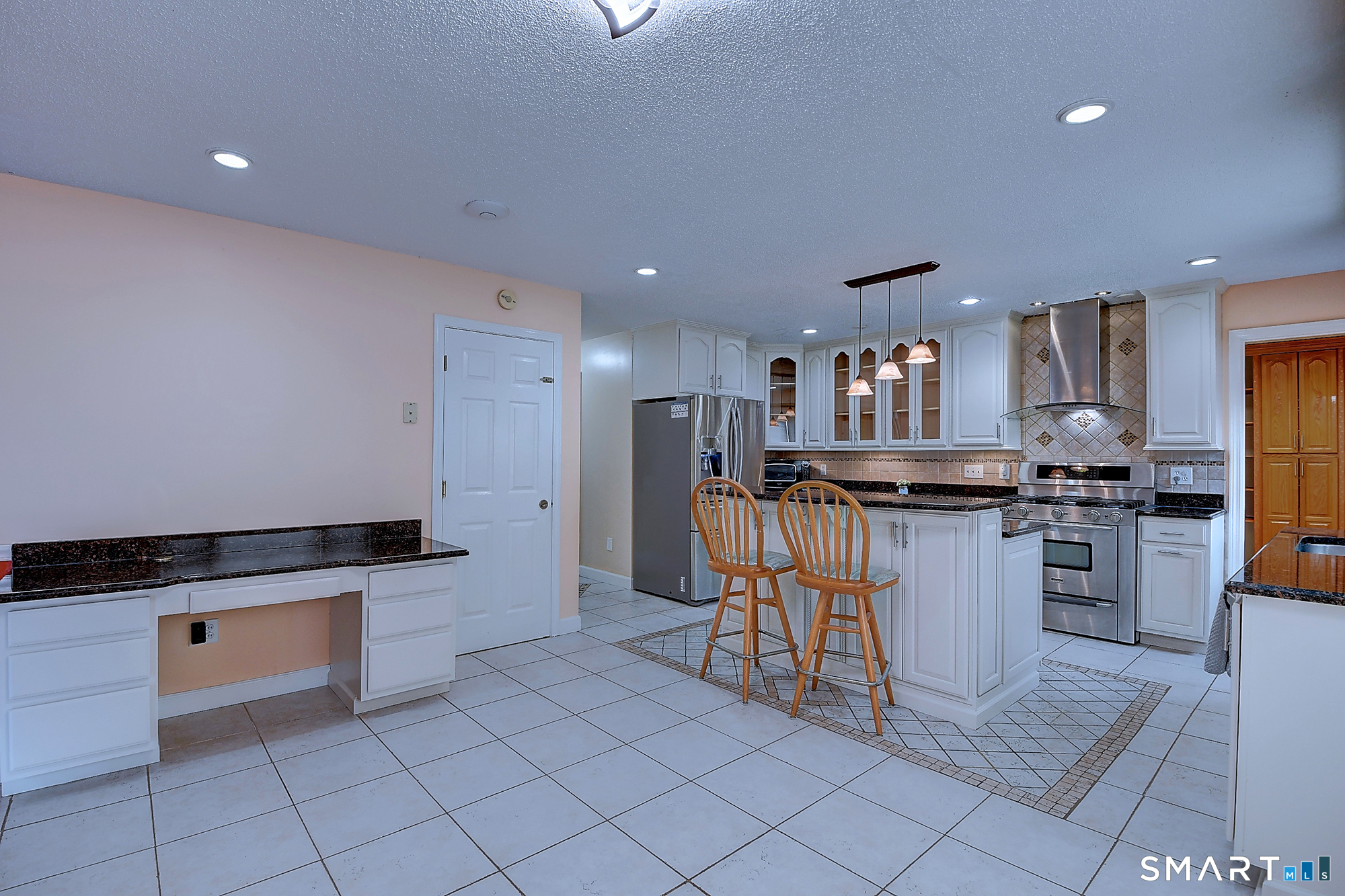 55 Rutledge Road Wethersfield, CT 06109 - Photo 13 of 38