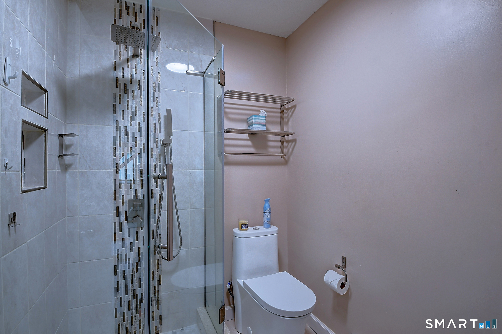 55 Rutledge Road Wethersfield, CT 06109 - Photo 18 of 38