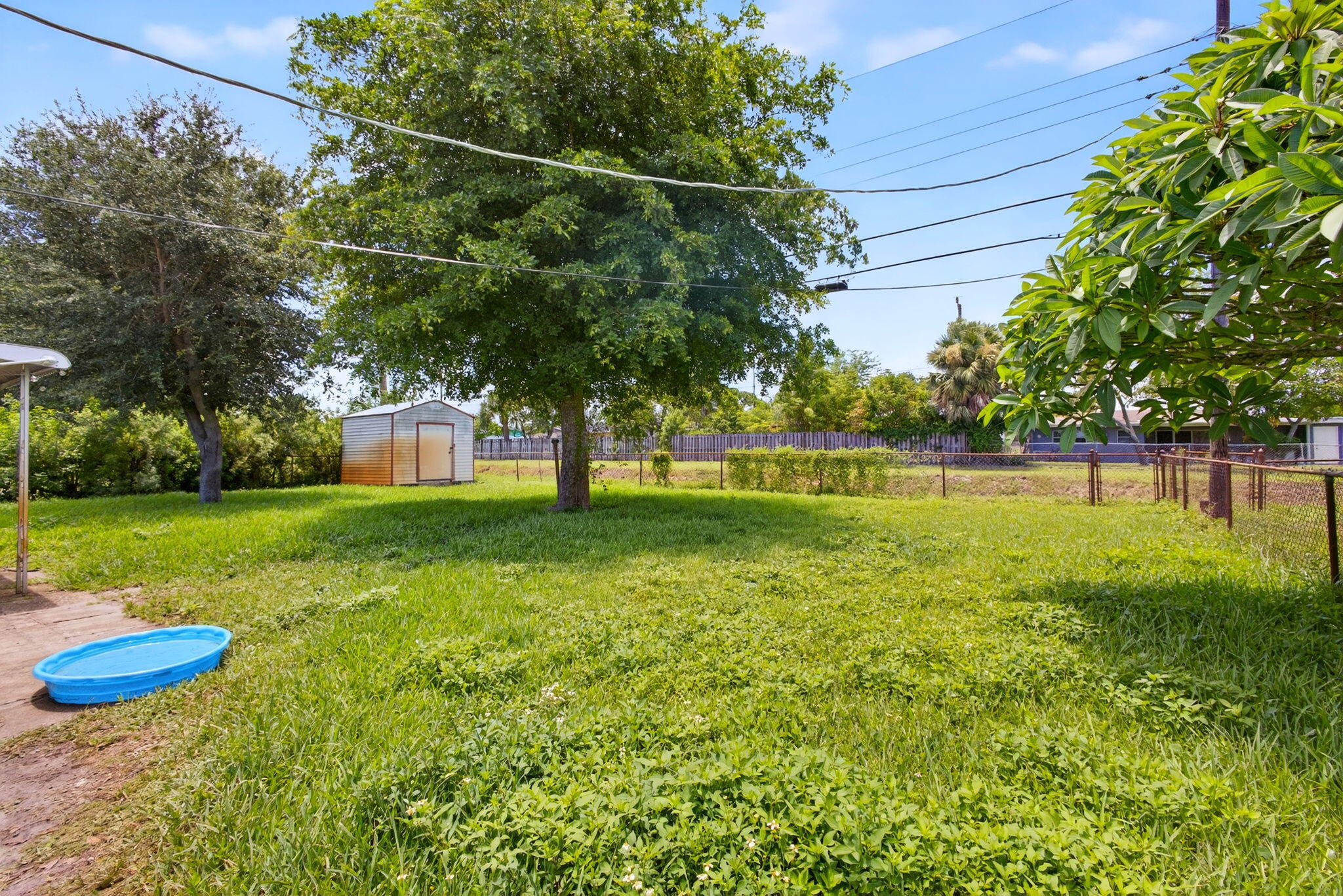 2251 East Avenue H Riviera Beach, FL 33404 - Photo 29 of 43 33-web-or-mls-5D1A6473