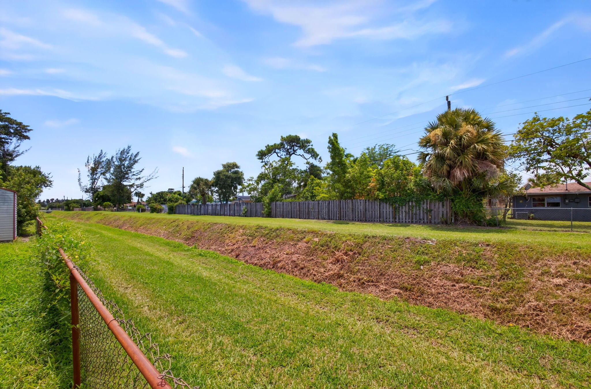 2251 East Avenue H Riviera Beach, FL 33404 - Photo 36 of 43 Rear canal