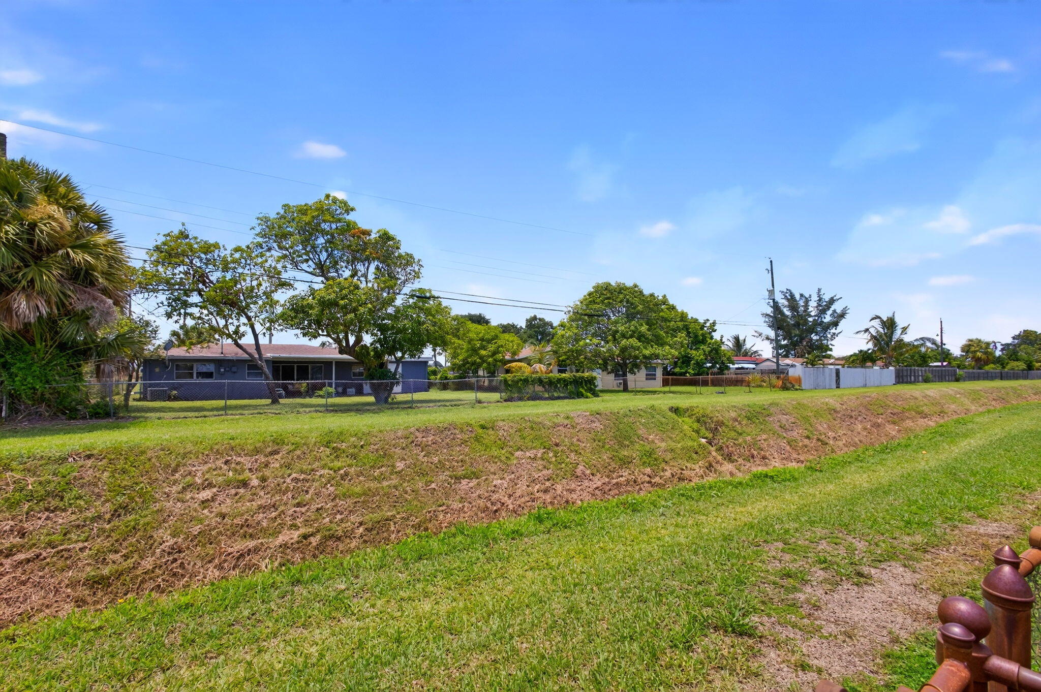 2251 East Avenue H Riviera Beach, FL 33404 - Photo 37 of 43 42-web-or-mls-5D1A6523