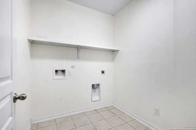 $1,895 | 11523 Verdis Valley, San Antonio, TX 78245