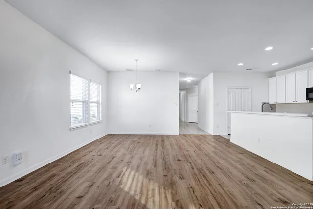 $1,895 | 11523 Verdis Valley, San Antonio, TX 78245