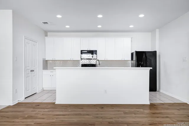 $1,895 | 11523 Verdis Valley, San Antonio, TX 78245