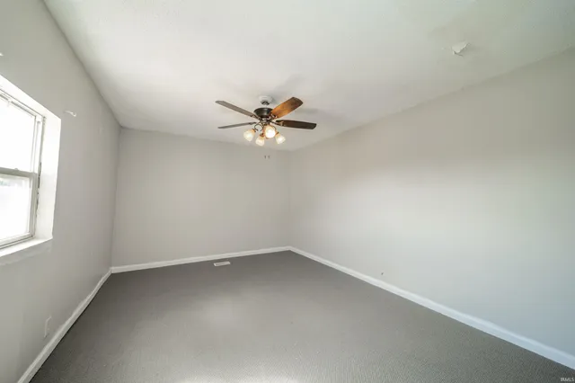 $169,900 | 5694 Highway 36, Mooreland, IN 47360