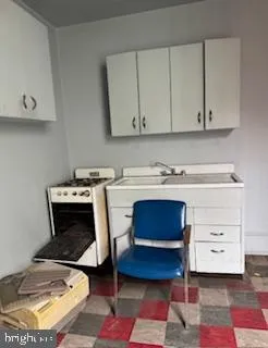 $100,000 | 6103 Lansdowne Avenue, Philadelphia, PA 19151