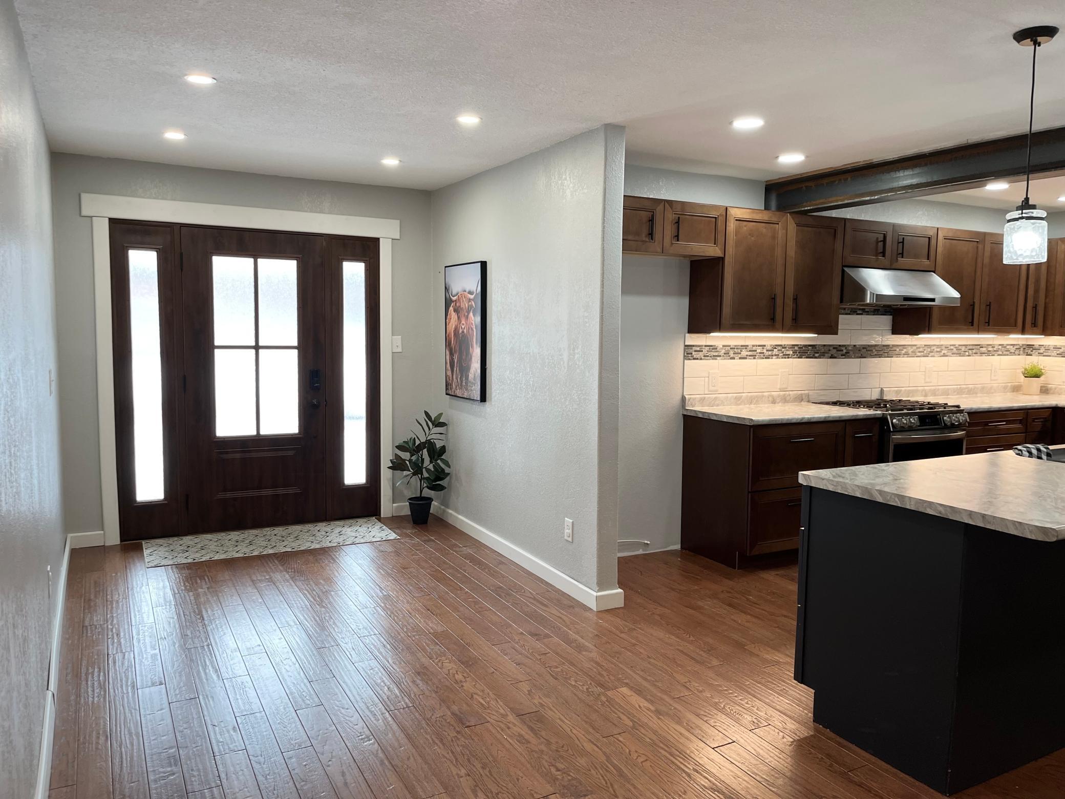 704 Miller Avenue Windom, MN 56101 - Photo 2 of 44