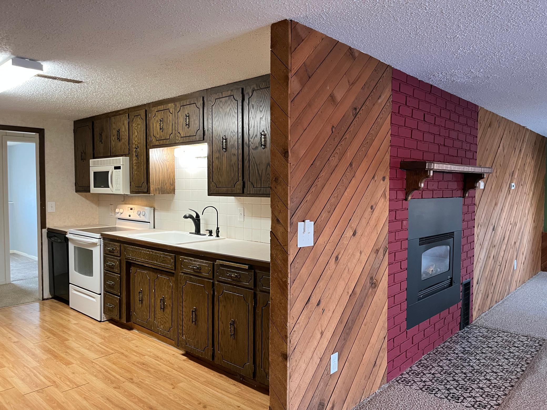 704 Miller Avenue Windom, MN 56101 - Photo 23 of 44