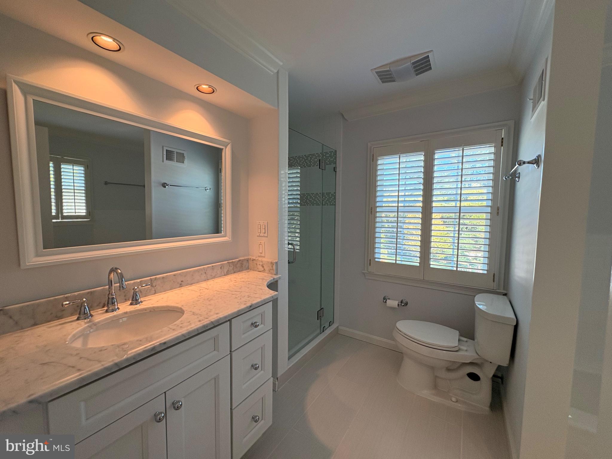 911 Rail Court McLean, VA 22102 - Photo 11 of 23 BR 2 bath with modern finishes