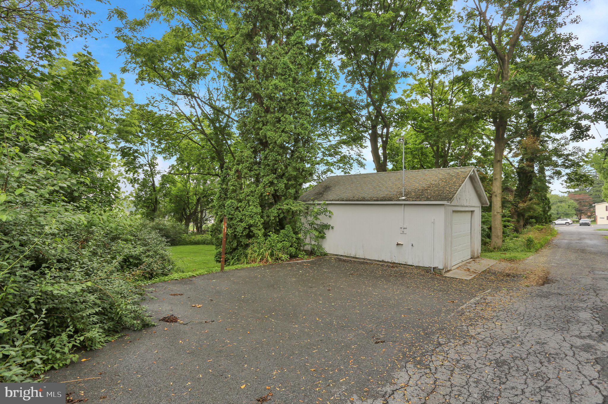 15179 Kutztown Road Kutztown, PA 19530 - Photo 36 of 38 E26A1142