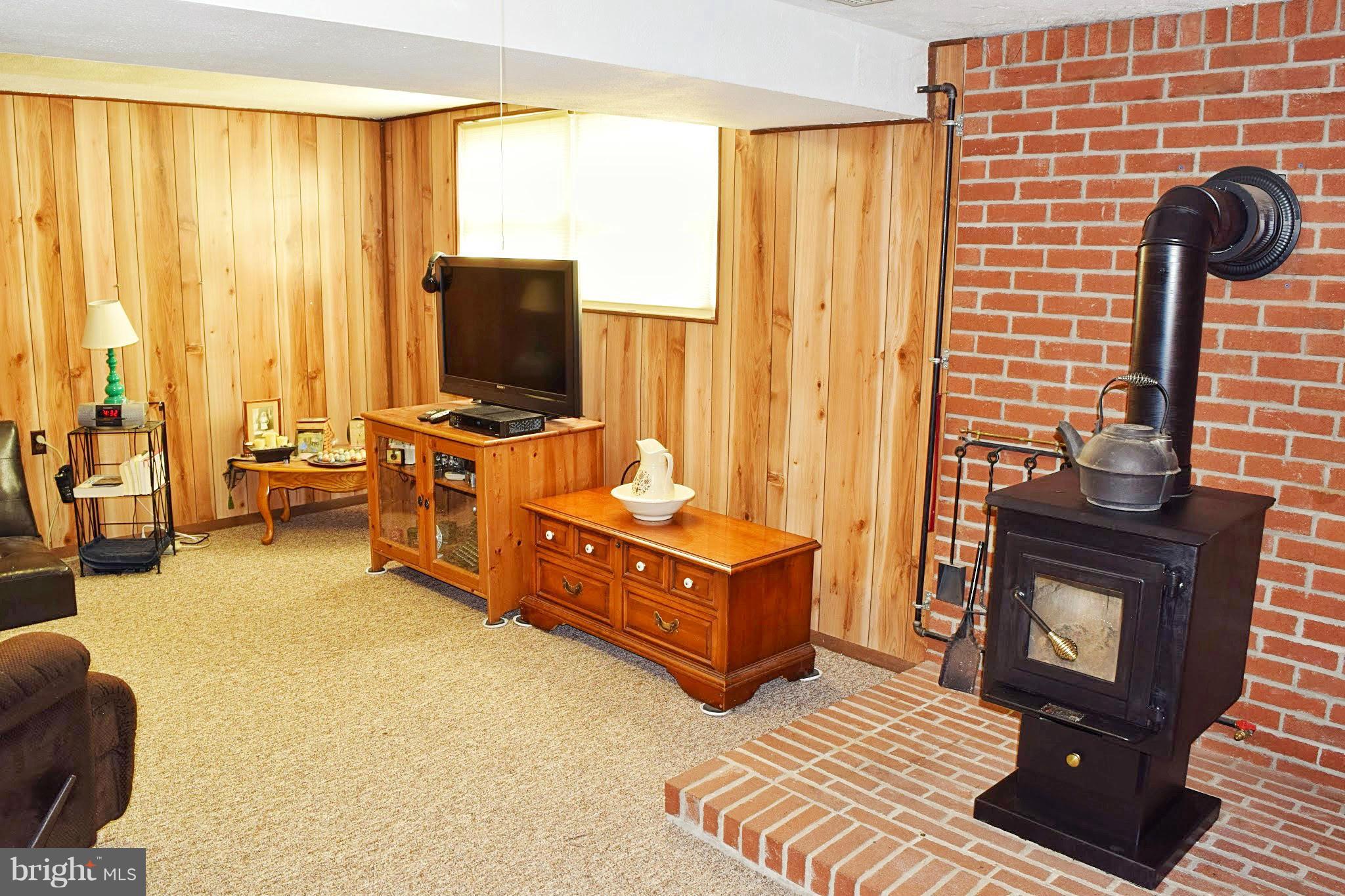 616 Banyan Road Edgewood, MD 21040 - Photo 17 of 26 Grand Family Room (19'x17') w/ Wood Stove!