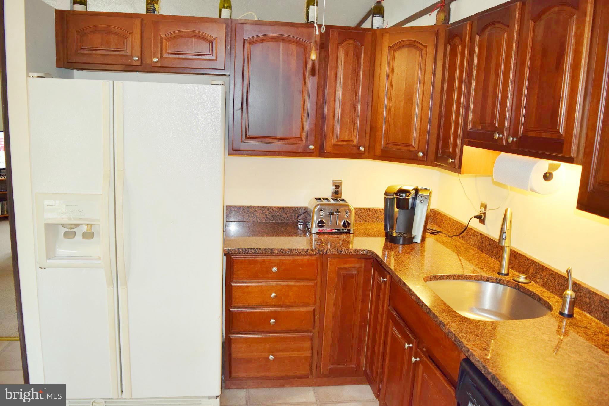 616 Banyan Road Edgewood, MD 21040 - Photo 10 of 26 Fully Updated Kitchen w/ Granite, Cherry Cabs!