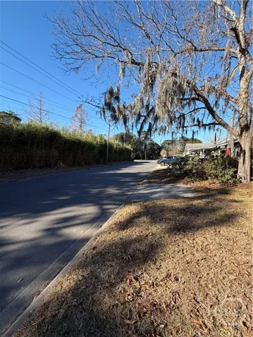 $1,900 | 2212 East 43rd Street, Savannah, GA 31404