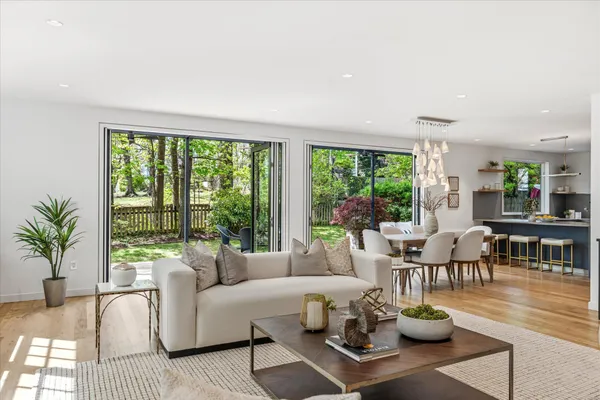 $2,375,000 | 3800 Alton Place Northwest, Washington, DC 20016