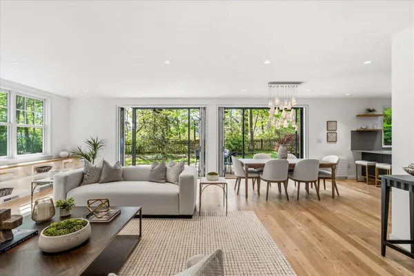 $2,375,000 | 3800 Alton Place Northwest, Washington, DC 20016