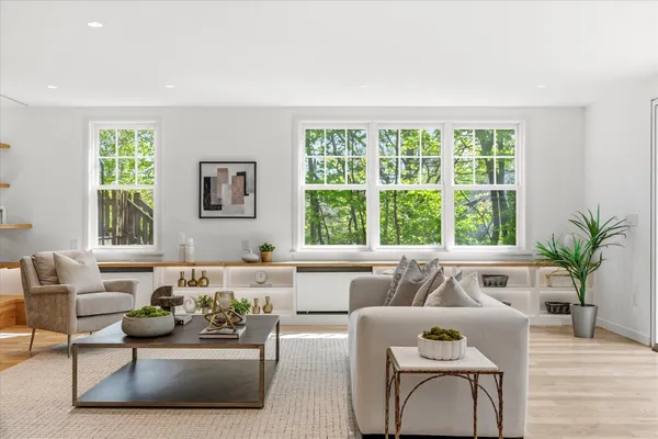 $2,375,000 | 3800 Alton Place Northwest, Washington, DC 20016