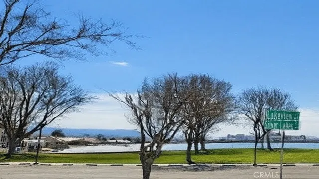 $2,000 | 27428 Outrigger Lane, Helendale, CA 92342