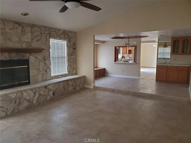 $2,000 | 27428 Outrigger Lane, Helendale, CA 92342