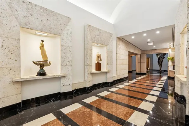 $3,300 | 500 Throckmorton Street, Unit 2301, Fort Worth, TX 76102