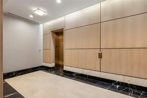 $3,300 | 500 Throckmorton Street, Unit 2301, Fort Worth, TX 76102