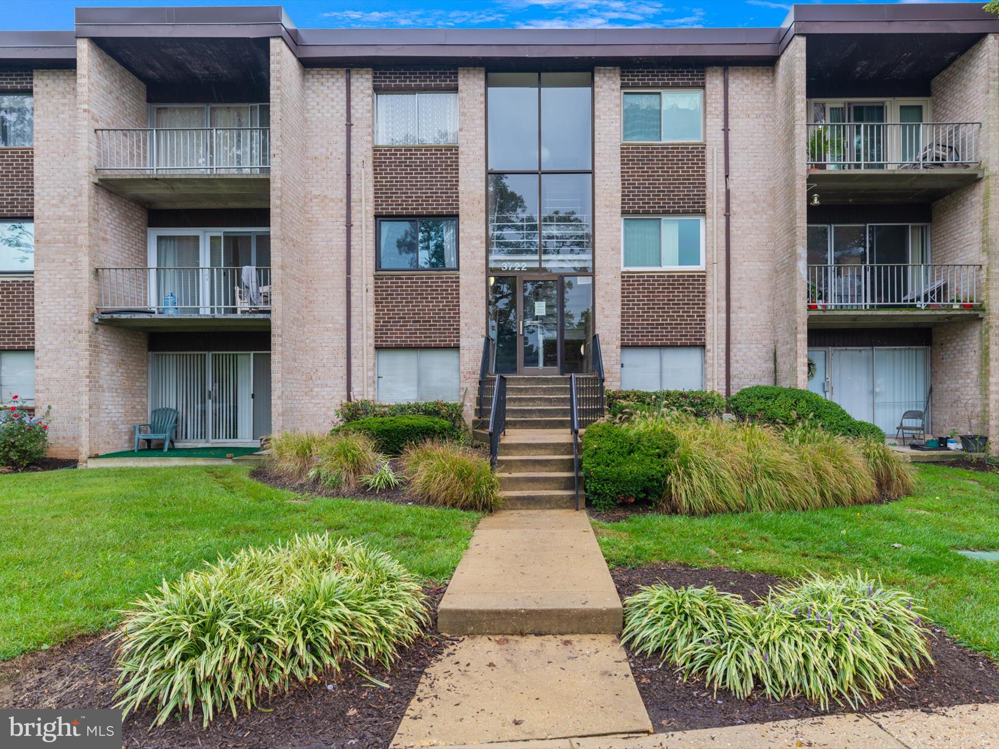 3722 Bel Pre Road, Unit 372211 Silver Spring, MD 20906 - Photo 3 of 31 Gallery Image 3