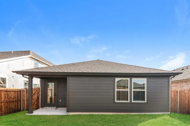 $2,050 | 2610 Hawkins Street, Anna, TX 75409