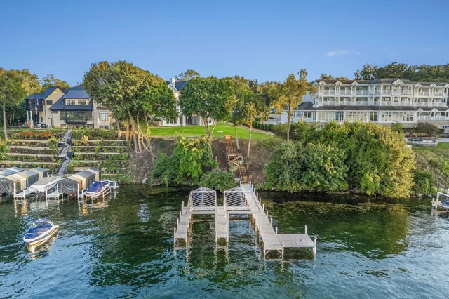 $8,990,000 | N2017 South Lake Shore Drive, Linn, WI 53147