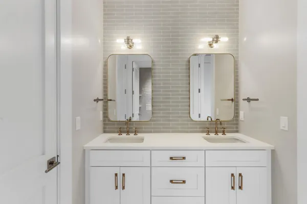 $8,990,000 | N2017 South Lake Shore Drive, Linn, WI 53147