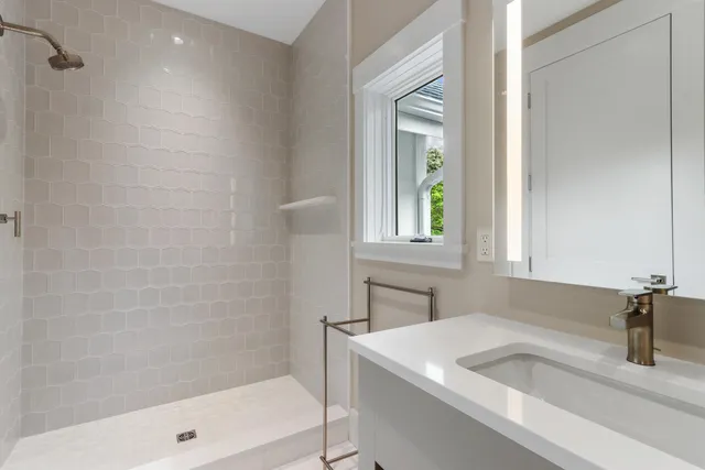 $8,990,000 | N2017 South Lake Shore Drive, Linn, WI 53147