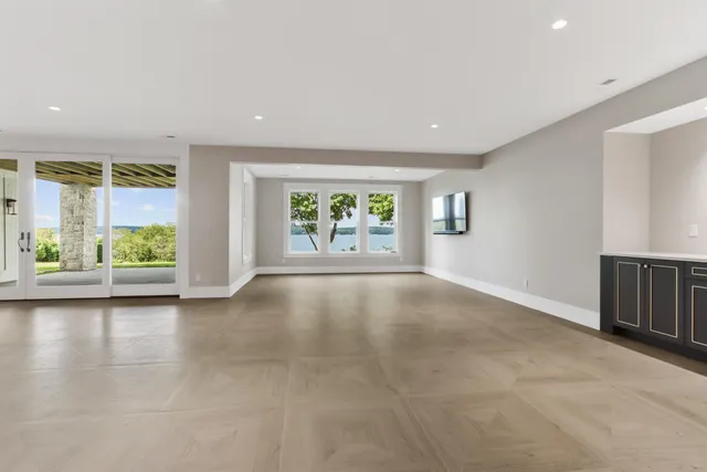 $8,990,000 | N2017 South Lake Shore Drive, Linn, WI 53147