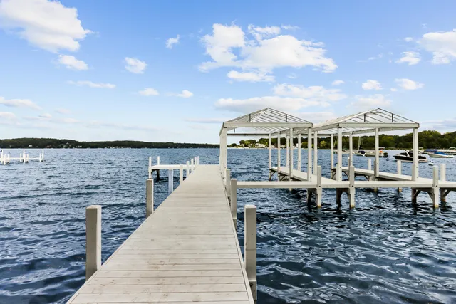 $8,990,000 | N2017 South Lake Shore Drive, Linn, WI 53147